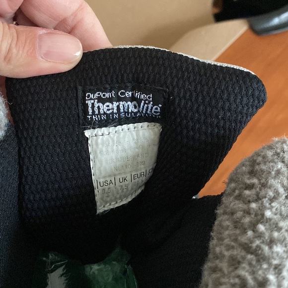 SOREL snow boot very warm - Picture 4 of 6